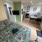아파트 O'bon'plan - Piscine, Calme, 20 Min Lyon *